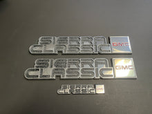 Load image into Gallery viewer, Sierra Classic GMC 81-87 Emblems with dash badge