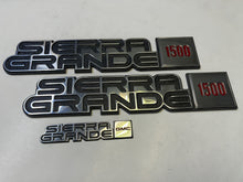 Load image into Gallery viewer, Sierra Grande 1500 81-87 Fender and Dash Emblems
