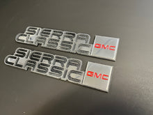 Load image into Gallery viewer, Sierra Classic GMC 81-87 Emblems
