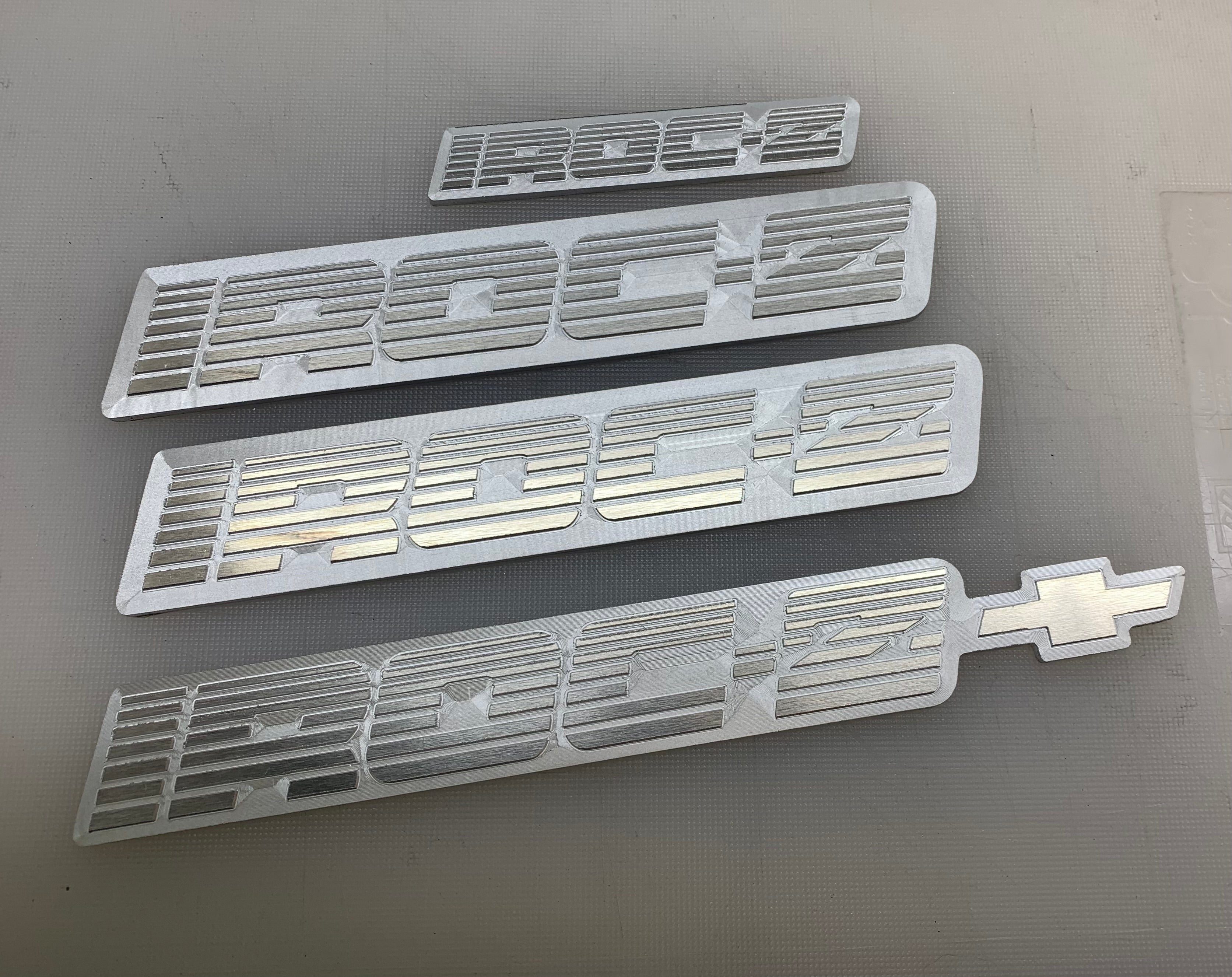 Deluxe iroc emblems – RazorCustoms